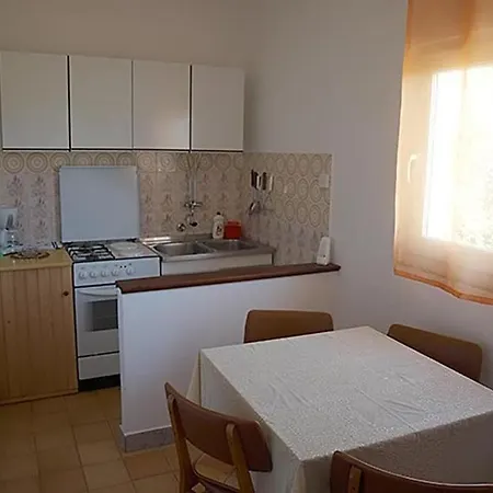 Apartment With A Parking Space Lopar, Rab - 16389